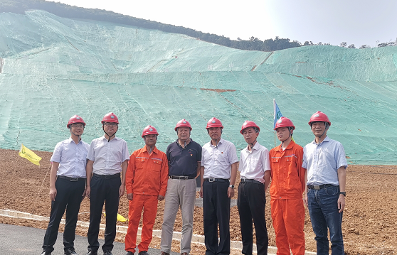 地勘局领导视察1 (4).png